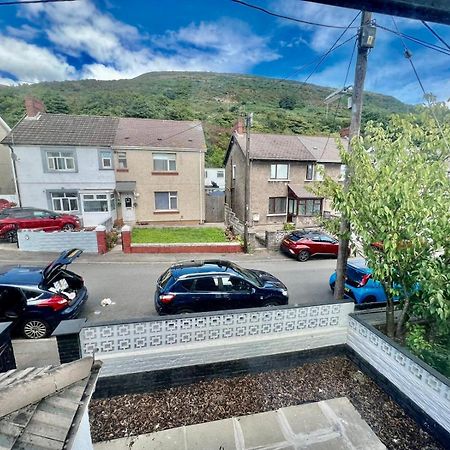 Executive 3 Bedroom Port Talbot Town Centre Margam Sleeps 7 Экстерьер фото